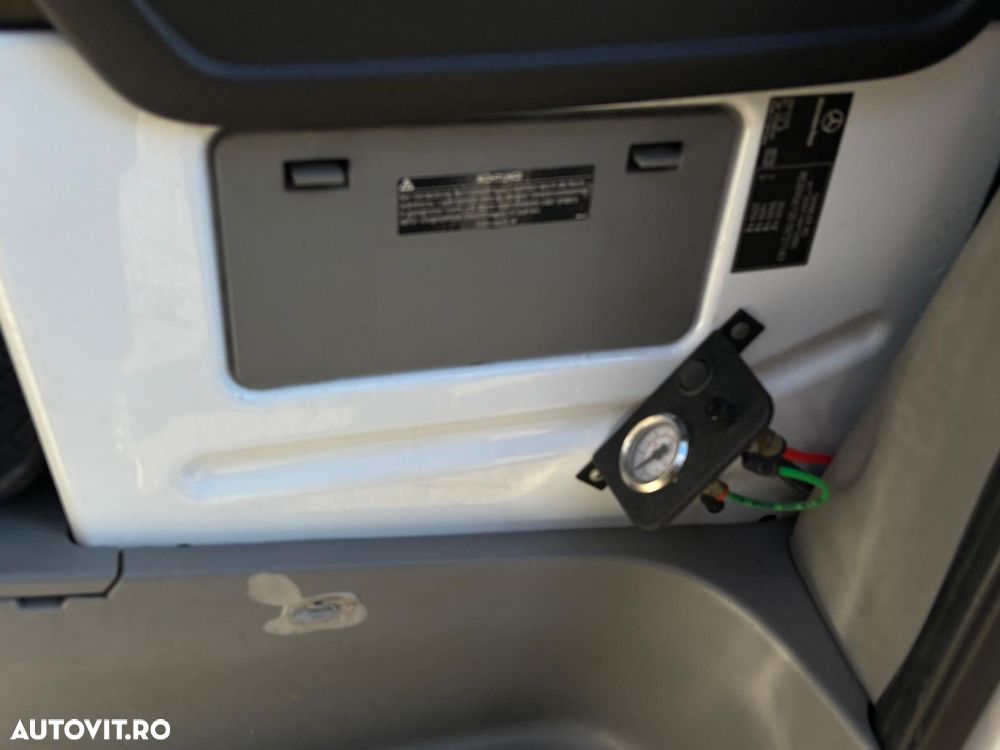 Mercedes-Benz Sprinter - 8