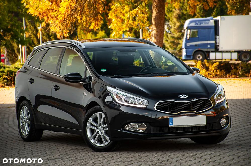 Kia Ceed 1.6 CRDi 128 ISG Dream Team Edition - 5