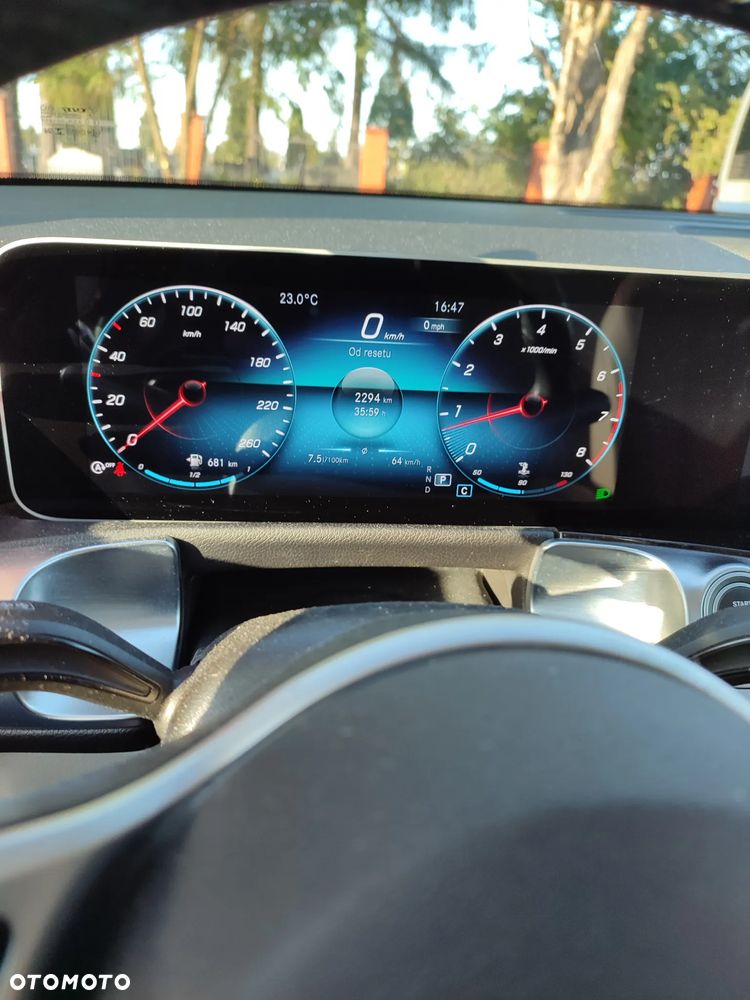 Mercedes-Benz GLB 250 4-Matic 8G-DCT - 15