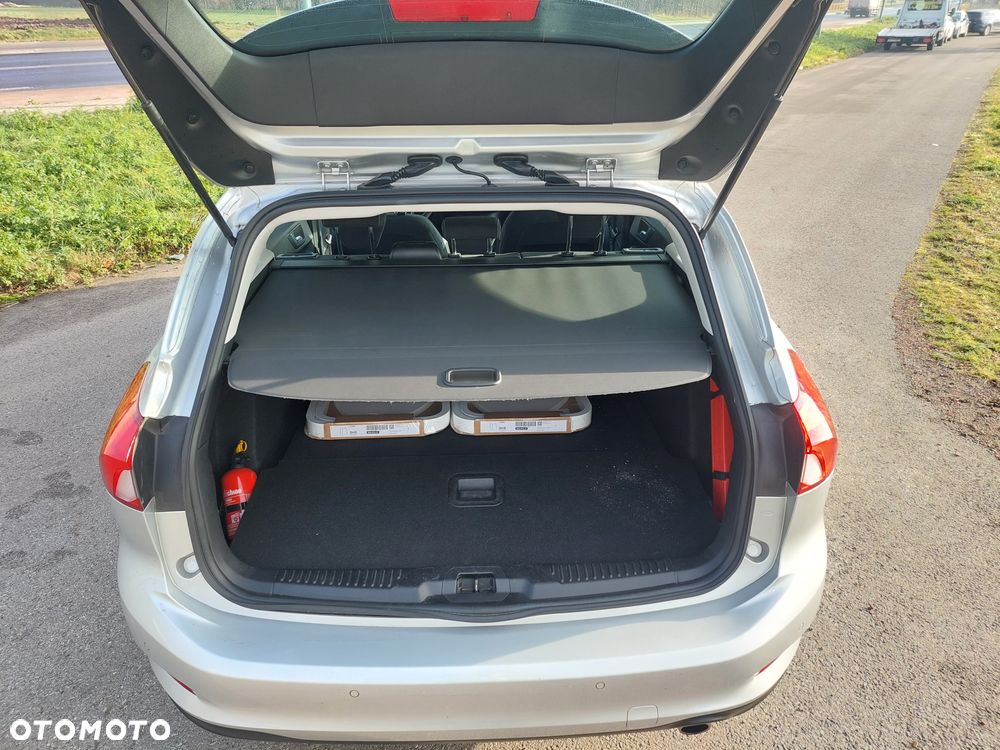 Ford Focus 1.5 TDCi SYNC Edition - 12