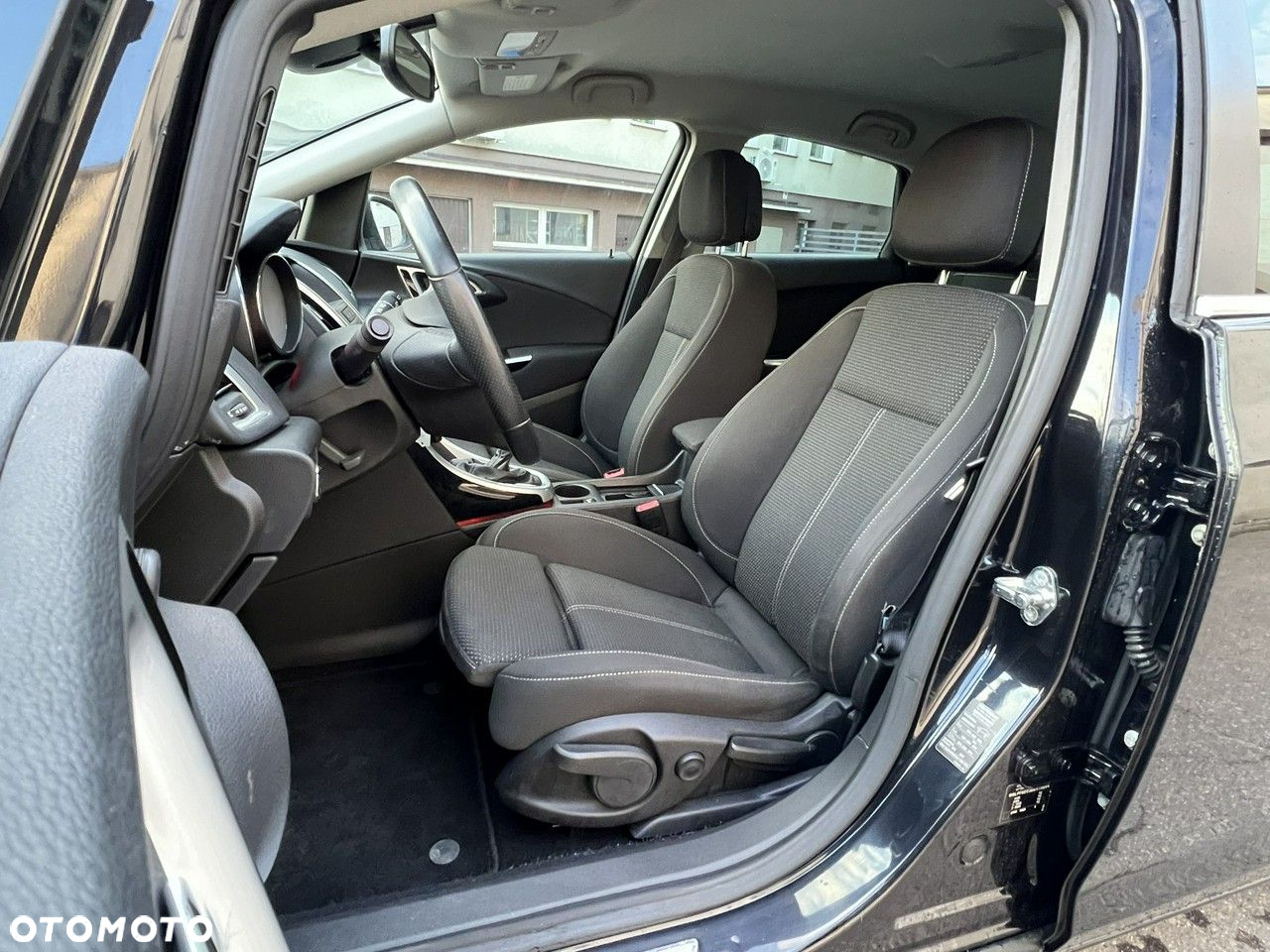 Opel Astra IV 1.4 T Sport - 9
