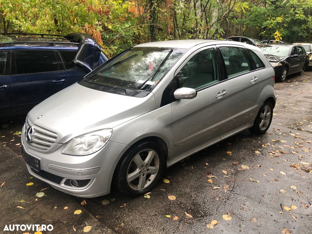 Dezmembrez Mercedes Benz B200 CDI W245 gri argintiu 2006 automat - 1