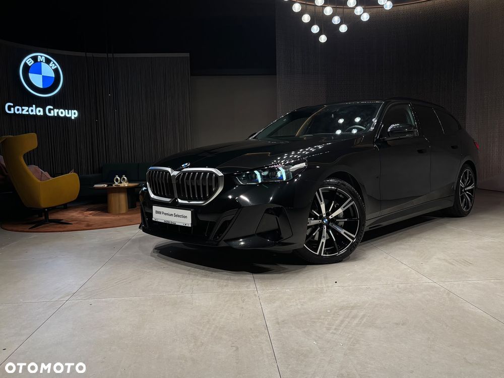 BMW Seria 5 540d xDrive mHEV M Sport - 1