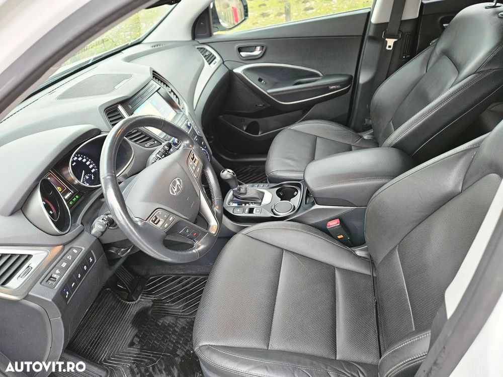 Hyundai Grand Santa Fe 2.2 CRDi ISG 4WD Aut. Luxury - 9