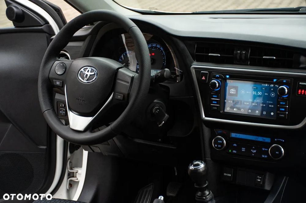 Toyota Auris 1.33 VVT-i Life - 6