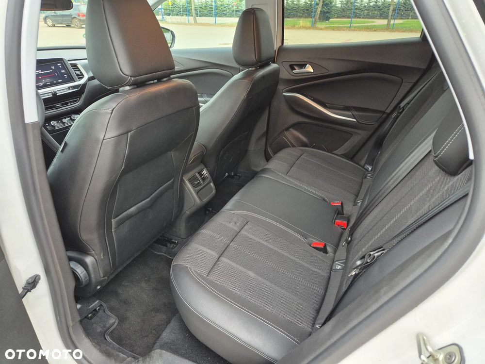 Opel Grandland 1.2 T GS Line S&S - 9