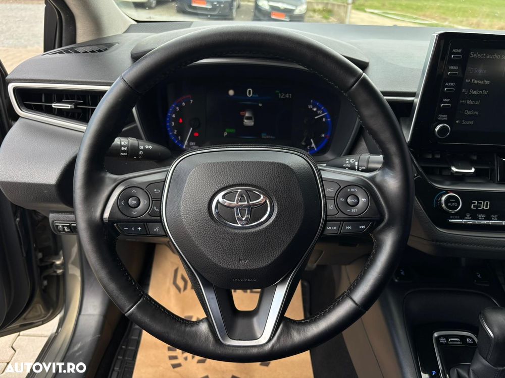 Toyota Corolla - 14