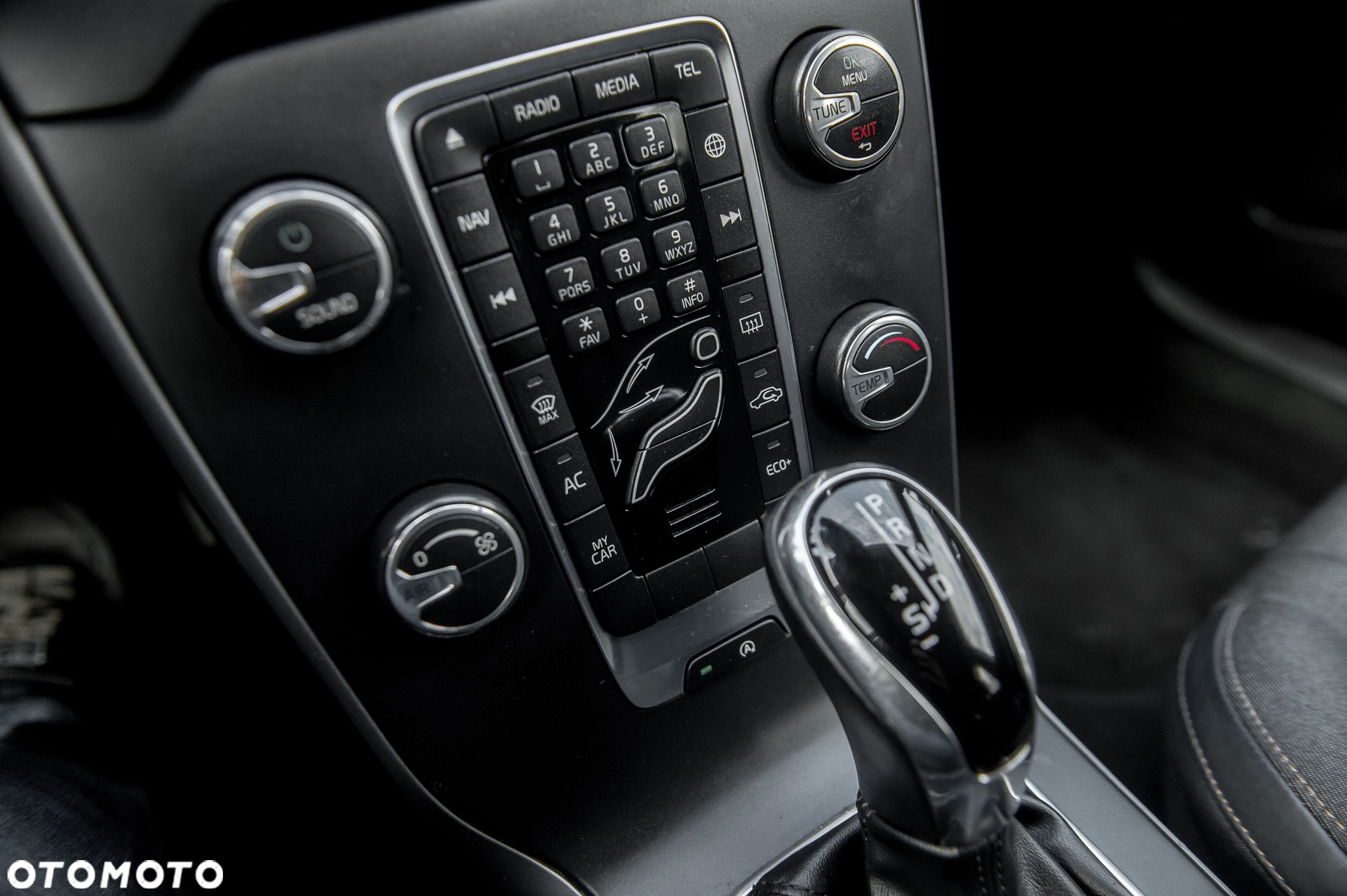 Volvo V40 Cross Country D2 Geartronic Summum - 33
