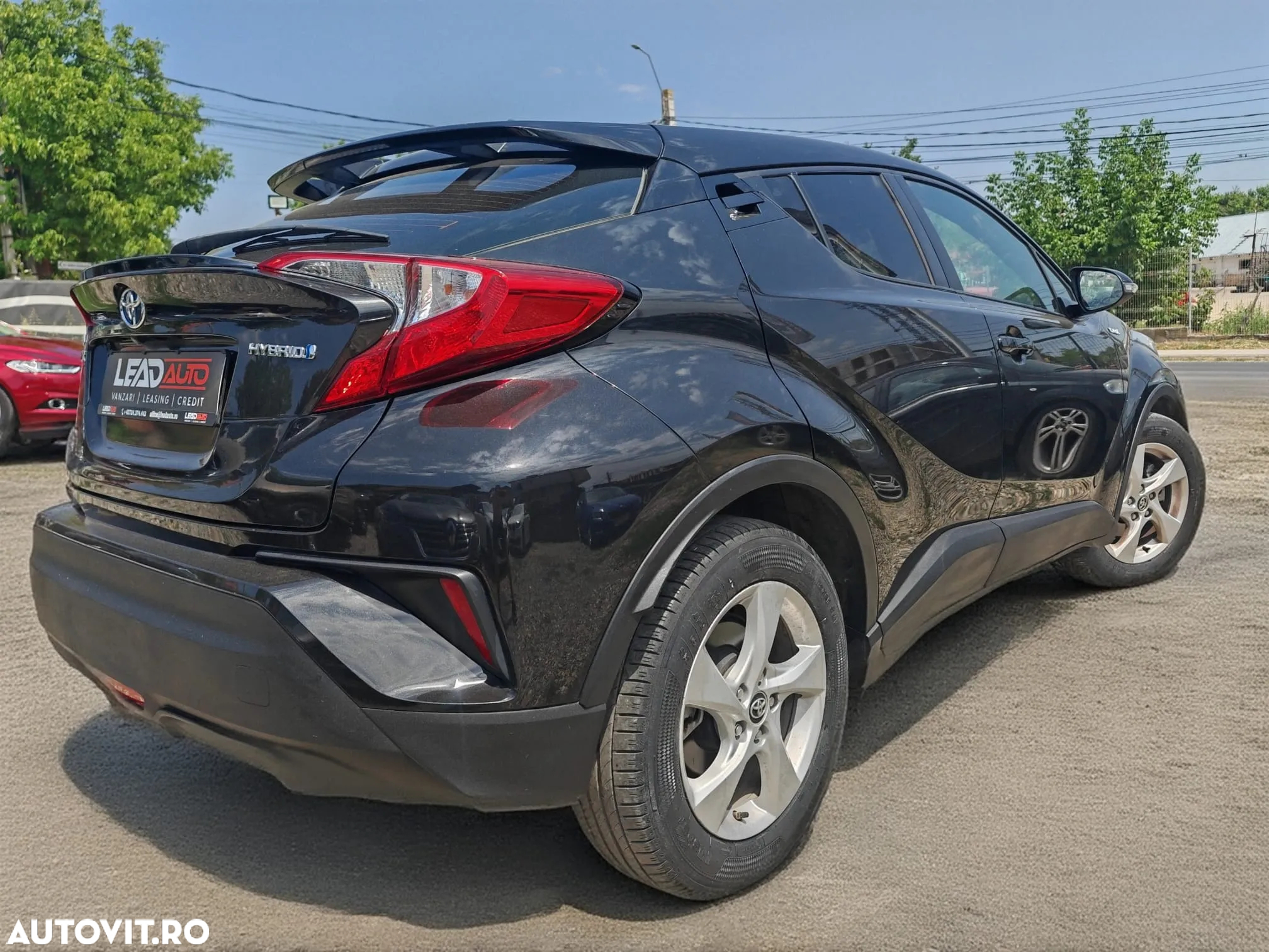 Toyota C-HR - 4