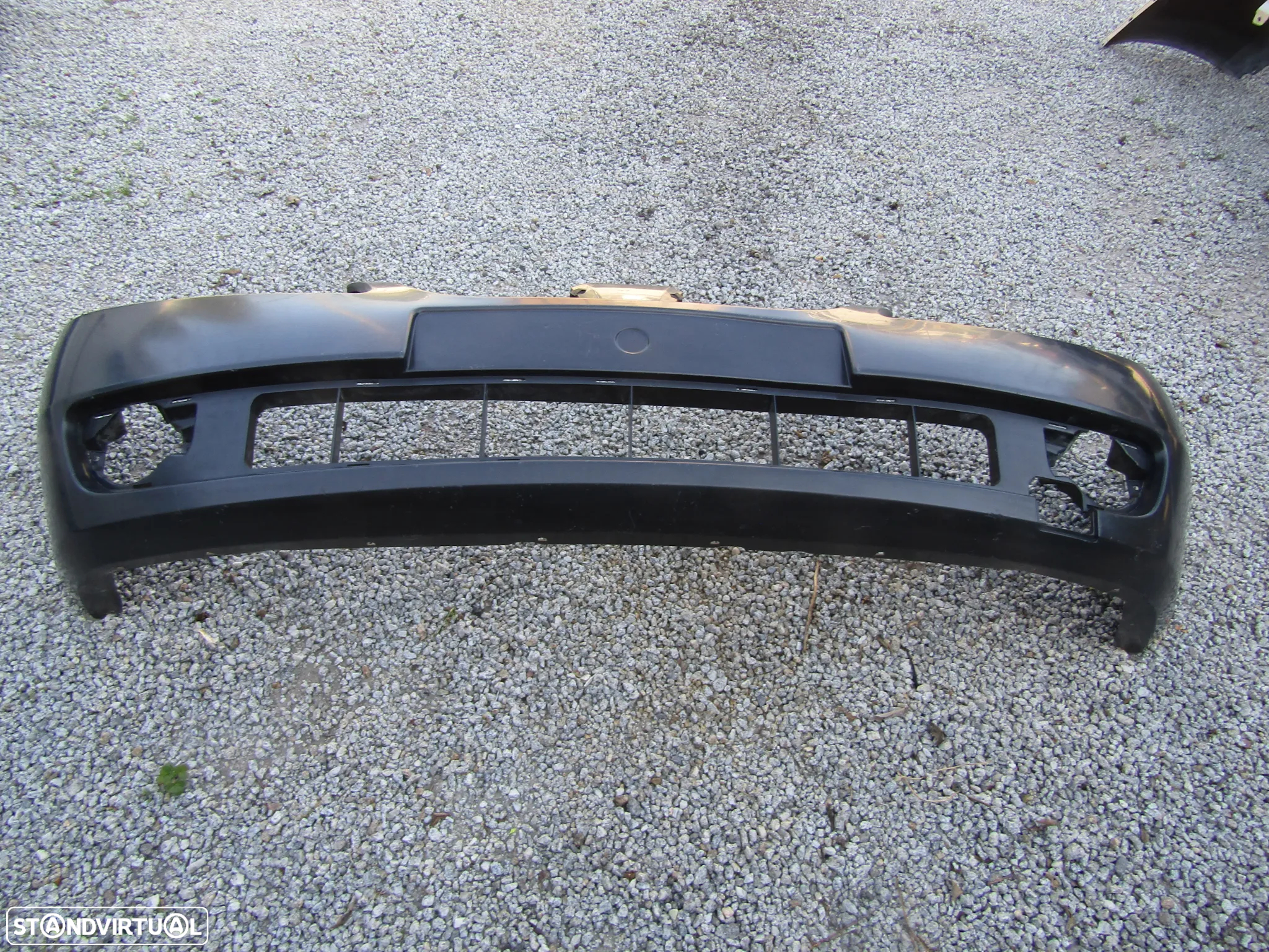 Para-choques Nissan Almera N16 ano 2003 a 2006  (Original) - 3