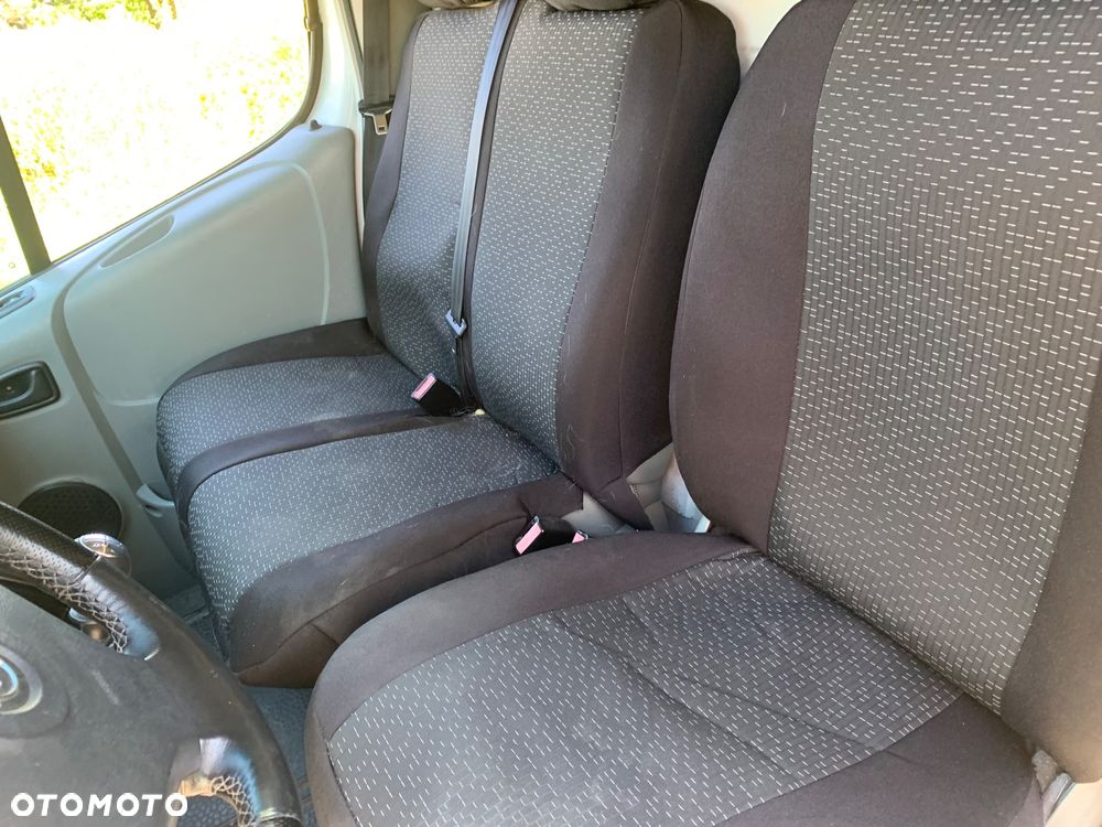 Opel Vivaro - 7