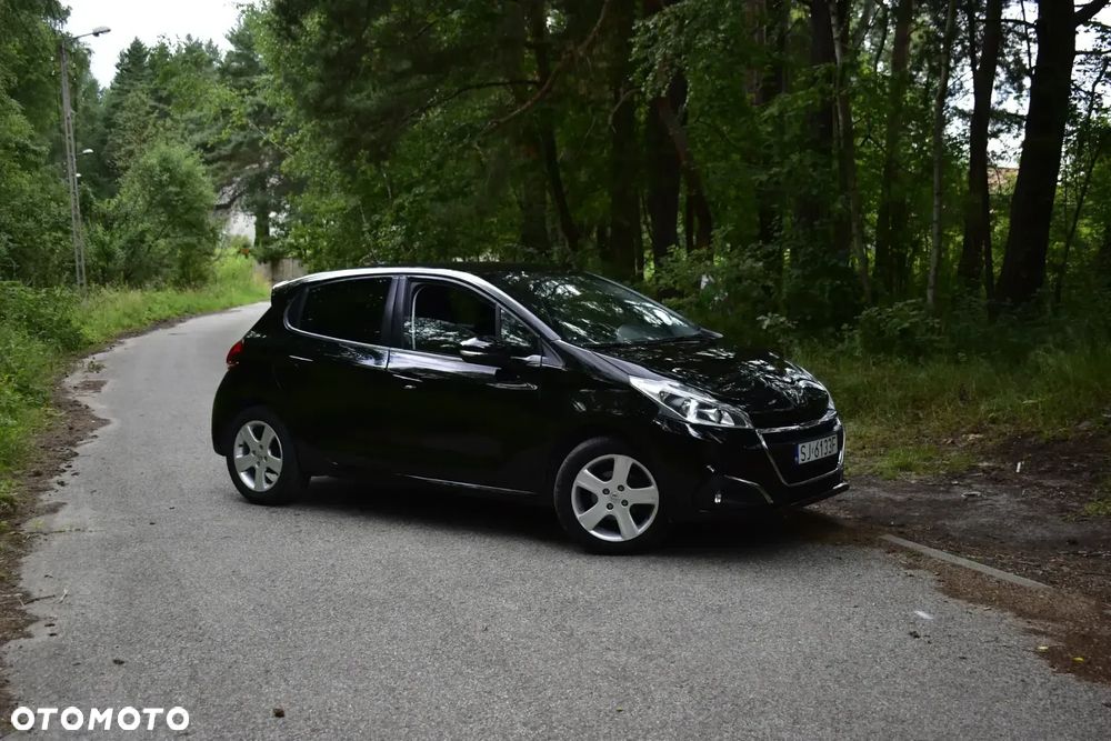 Peugeot 208 - 12