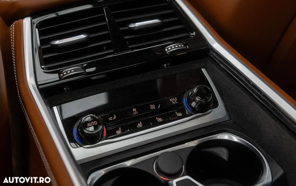 BMW Seria 7 745Le xDrive AT PHEV - 30