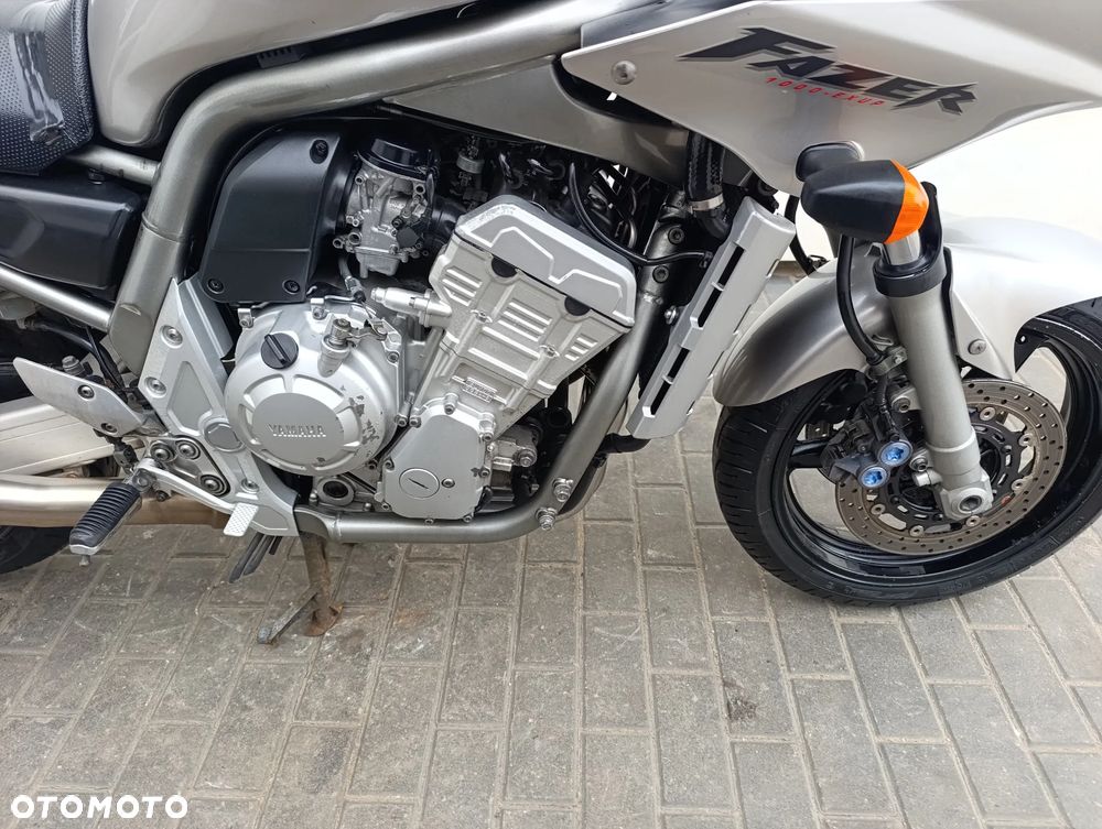 Yamaha FZS - 26
