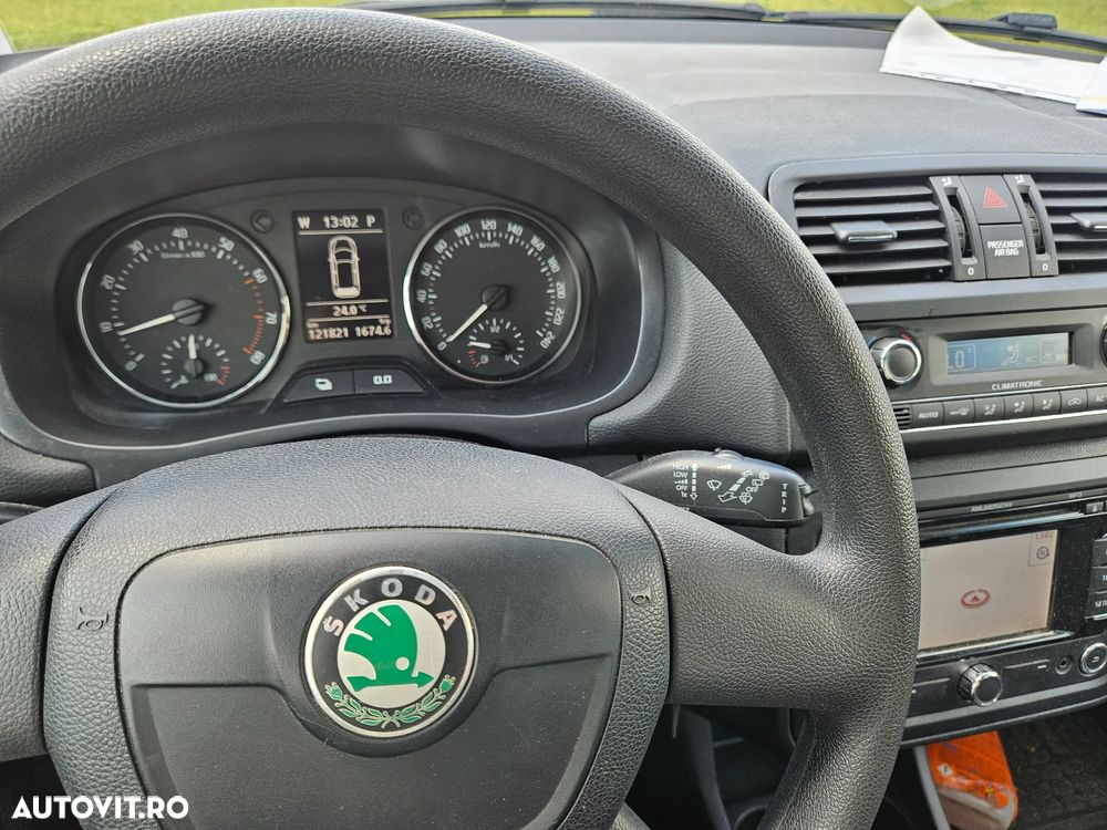 Skoda Fabia - 10