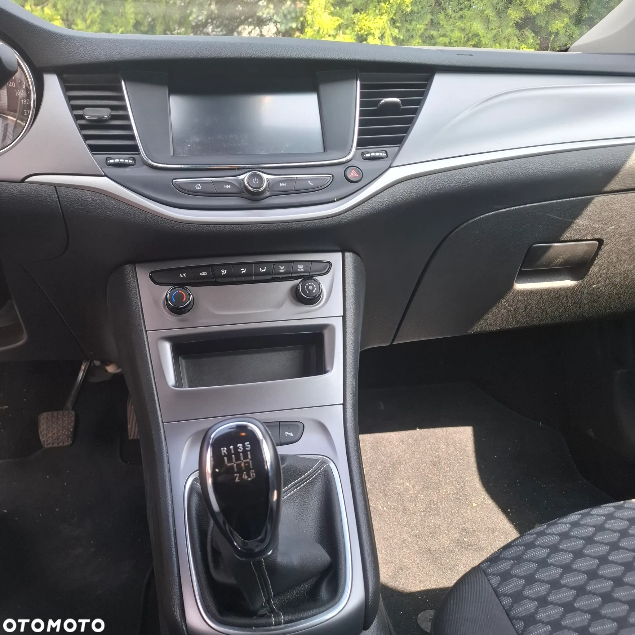 Opel Astra - 11