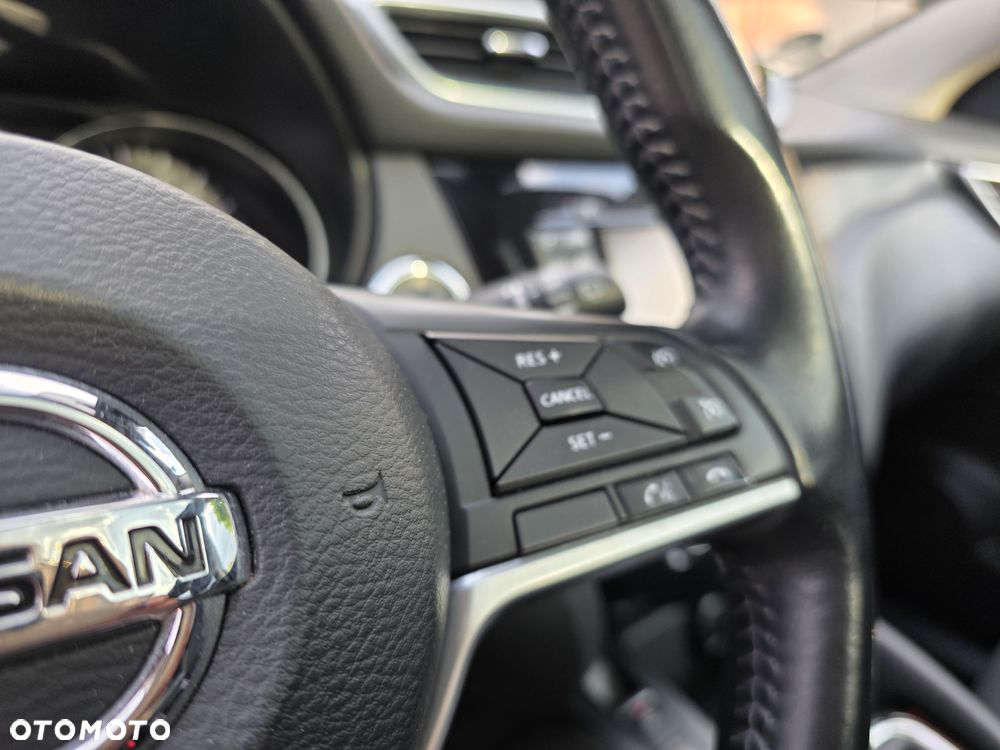 Nissan Qashqai 1.3 DIG-T Tekna EU6d - 15