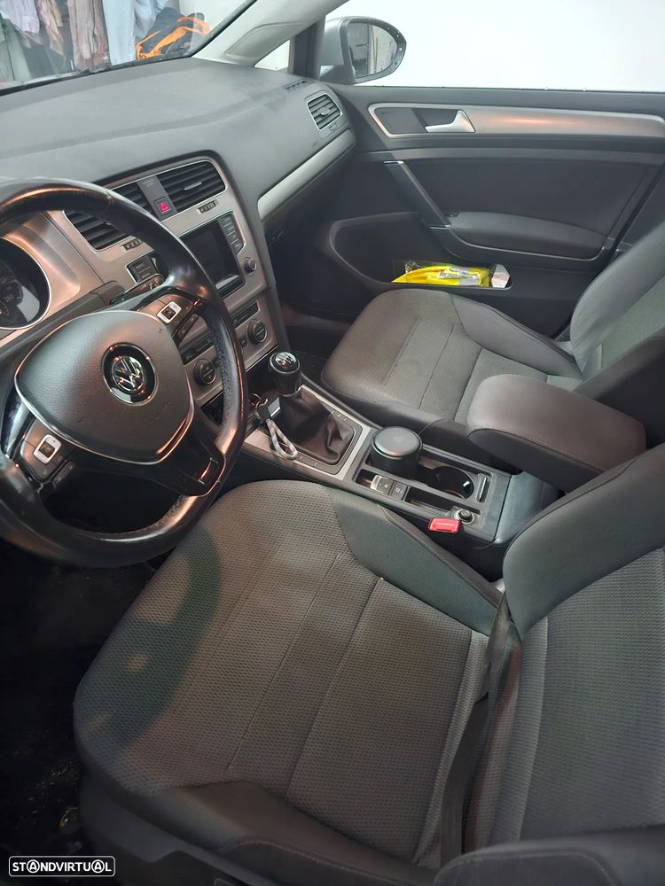 VW Golf Variant 1.6 TDi Confortline - 1