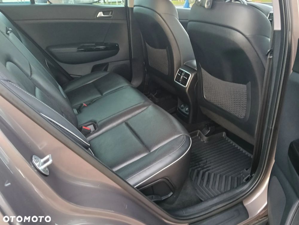 Kia Sportage 1.6 GDI 2WD DREAM-TEAM EDITION - 16