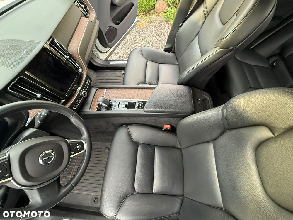 Volvo XC 60 B5 B AWD Ultimate Bright - 18
