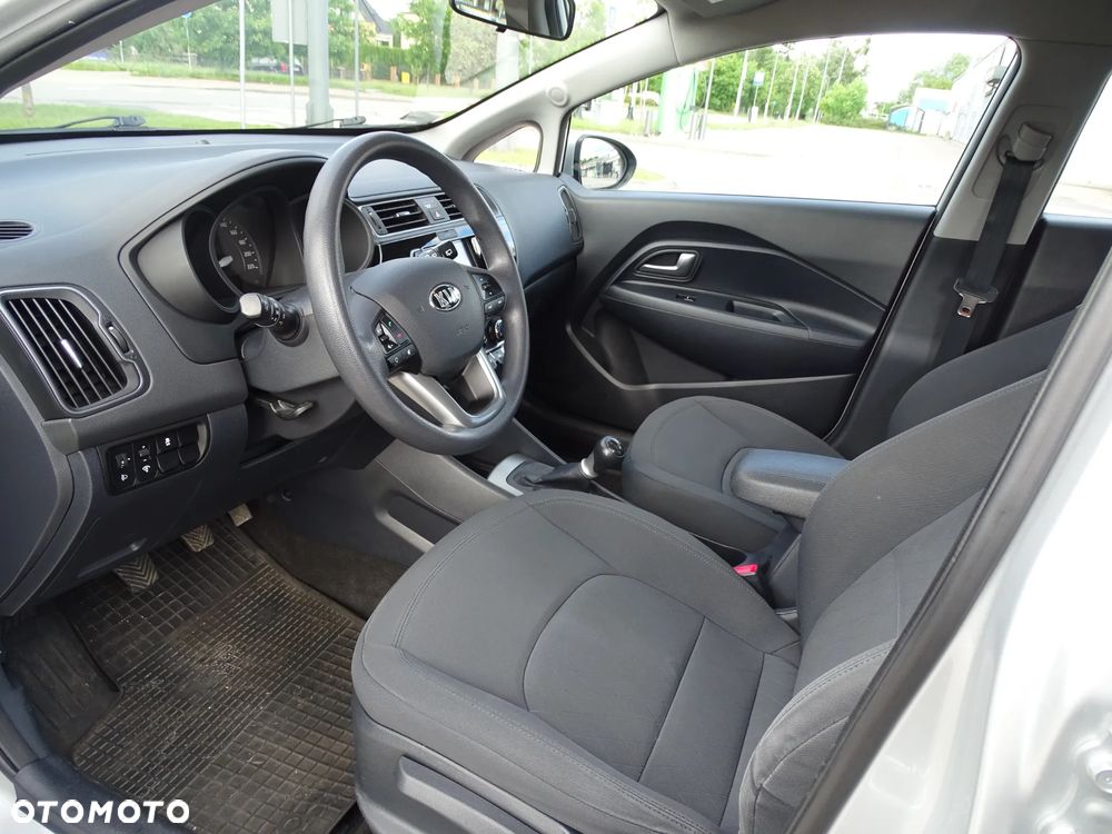 Kia Rio 1.2 Business Line - 9