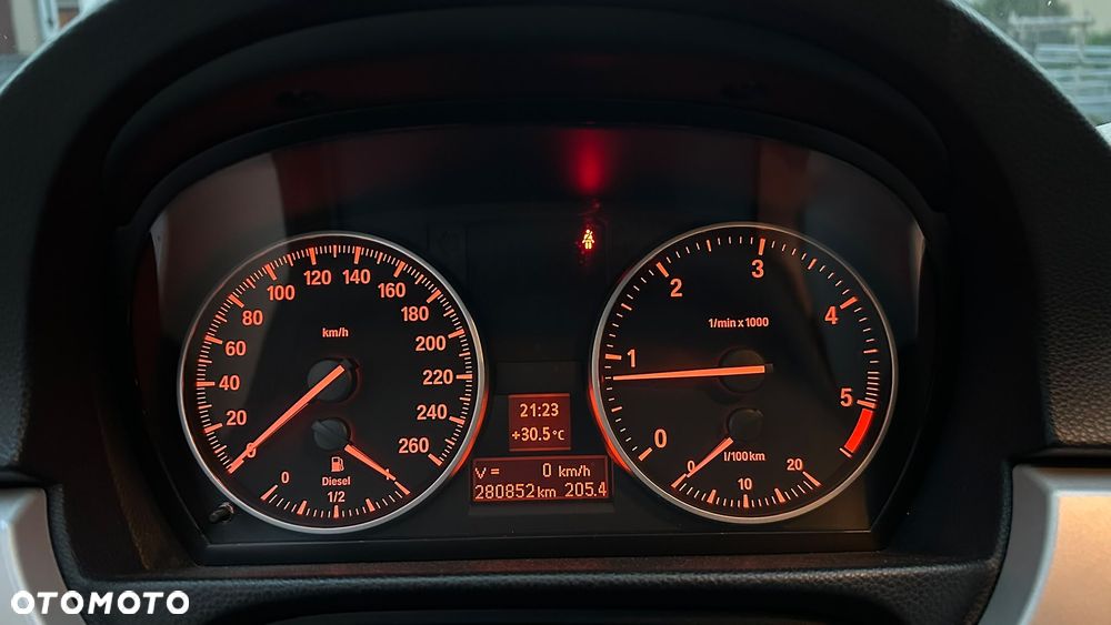 BMW Seria 3 320d Efficient Dynamics - 26