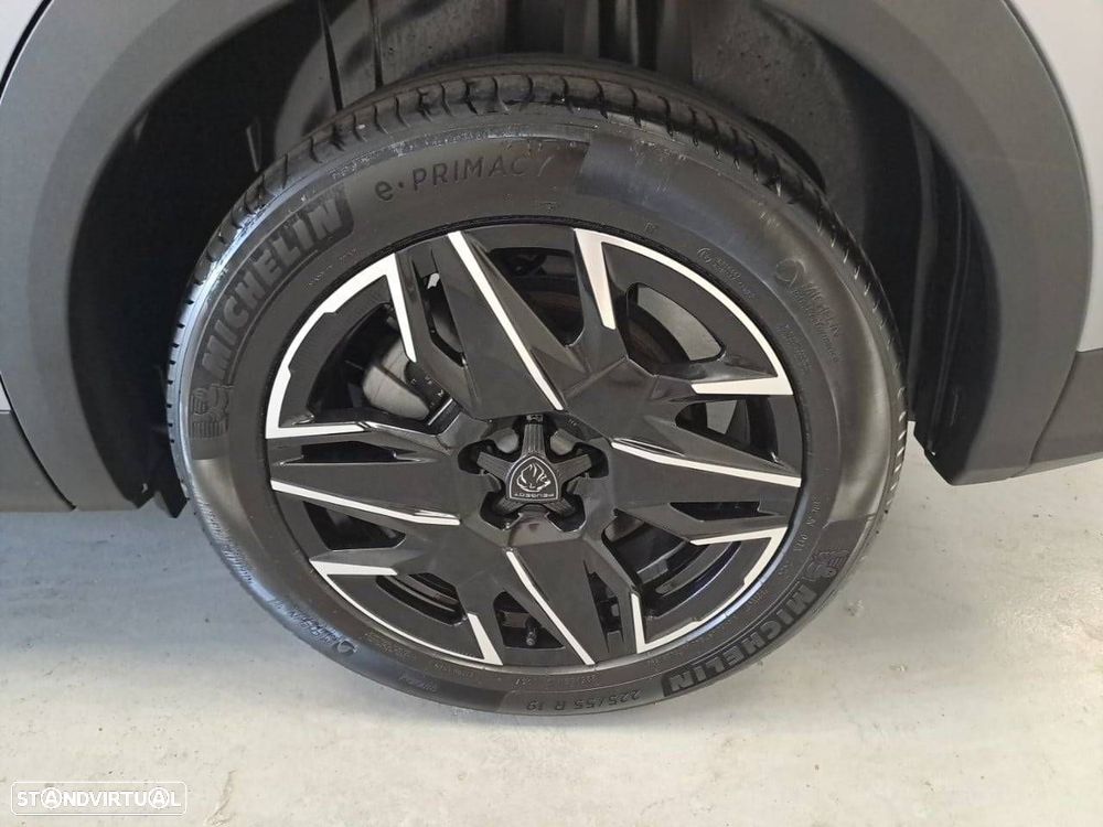 Peugeot 5008 1.2 Hybrid Allure e-DCS6 - 11