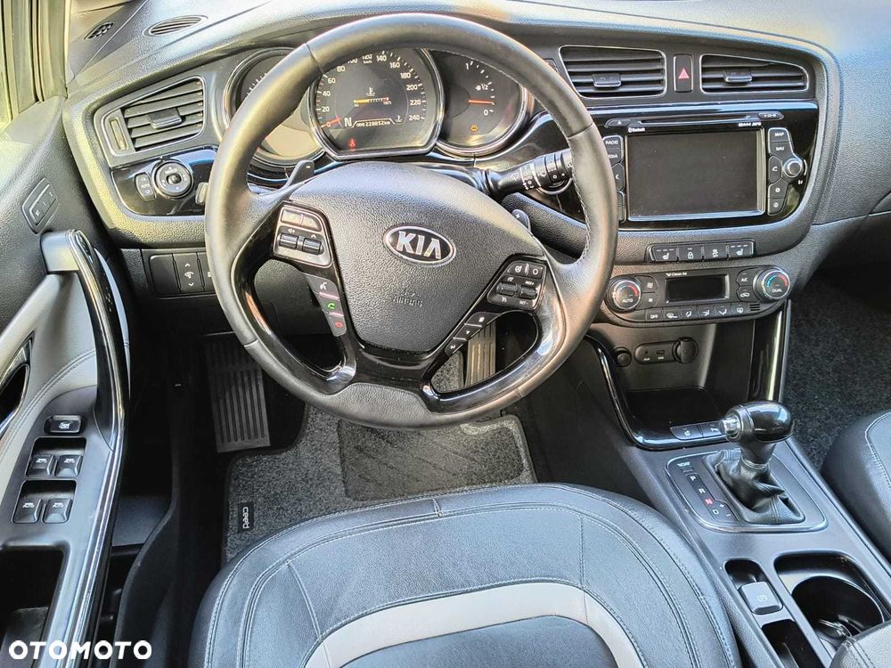 Kia Ceed - 7