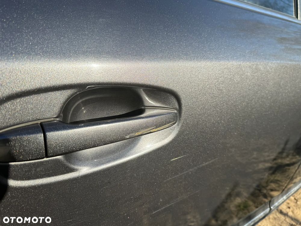 Toyota Avensis 2.0 Prestige NAVI - 6