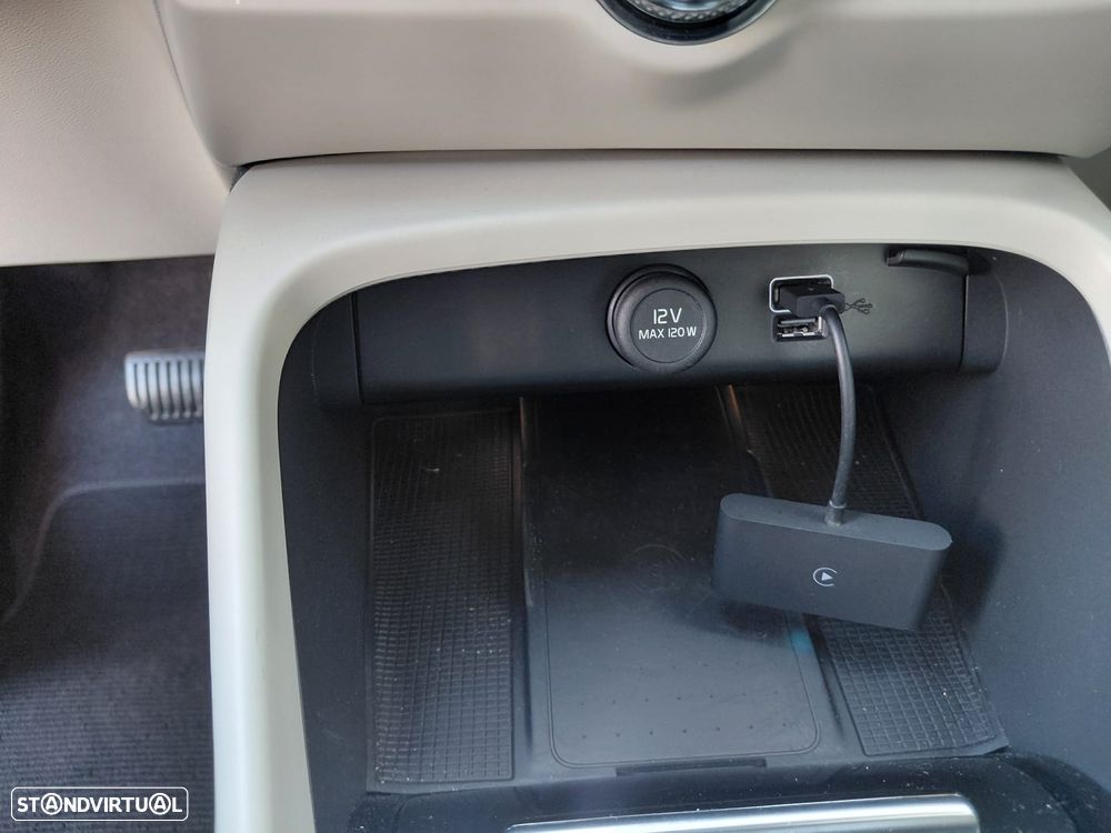 Volvo XC 40 1.5 T2 Plus Dark Auto - 10