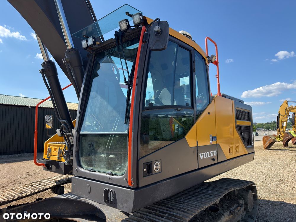 Volvo EC 250 EL - 9