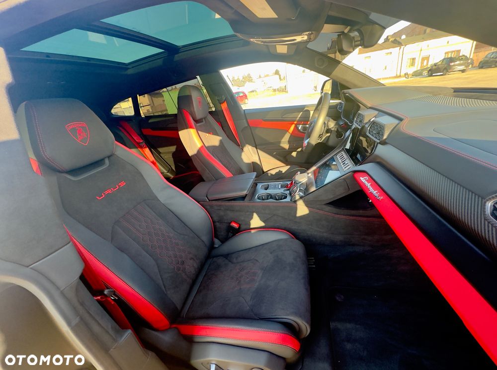Lamborghini Urus - 18