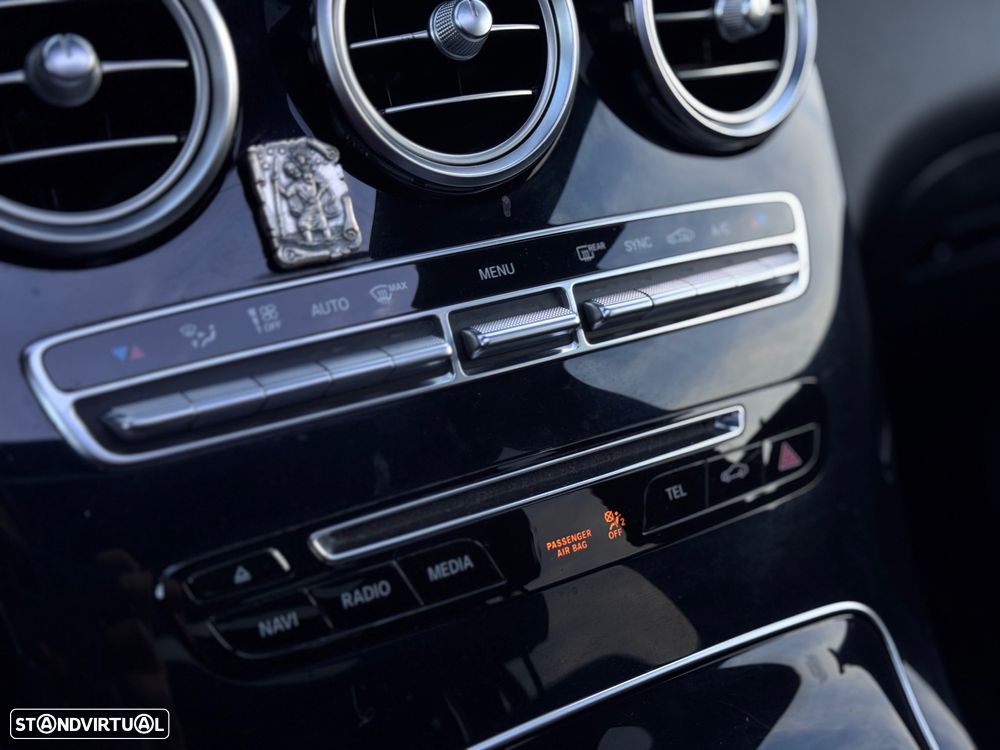 Mercedes-Benz GLC 250 d 4Matic 9G-TRONIC AMG Line - 12