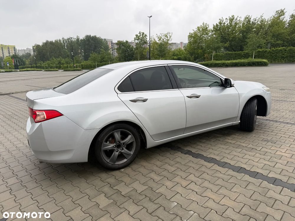 Honda Accord 2.0 Elegance - 32