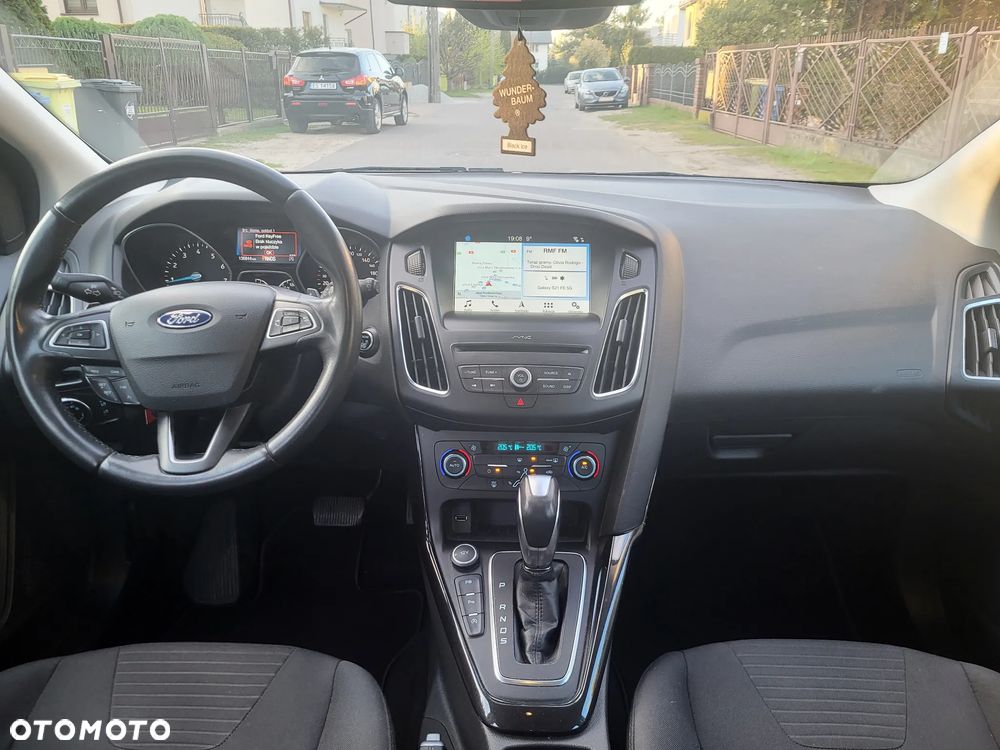 Ford Focus 1.0 EcoBoost Titanium - 16