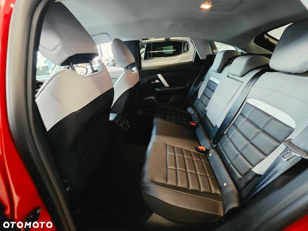 Citroën C4 1.2 mHEV Max eDCT6 - 11