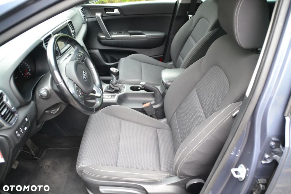 Kia Sportage 1.6 GDI 2WD ISG Dream-Team Edition - 28