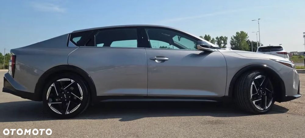 Kia K4 - 7
