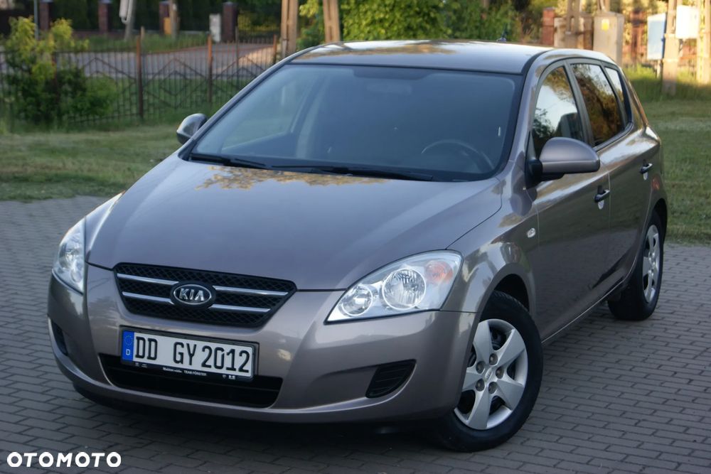 Kia Ceed 1.4 CVVT Attract - 8