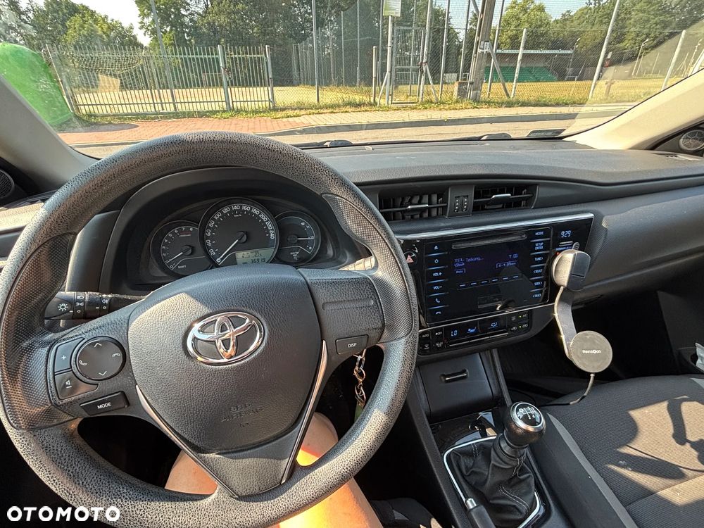 Toyota Auris 1.33 VVT-i Active - 11