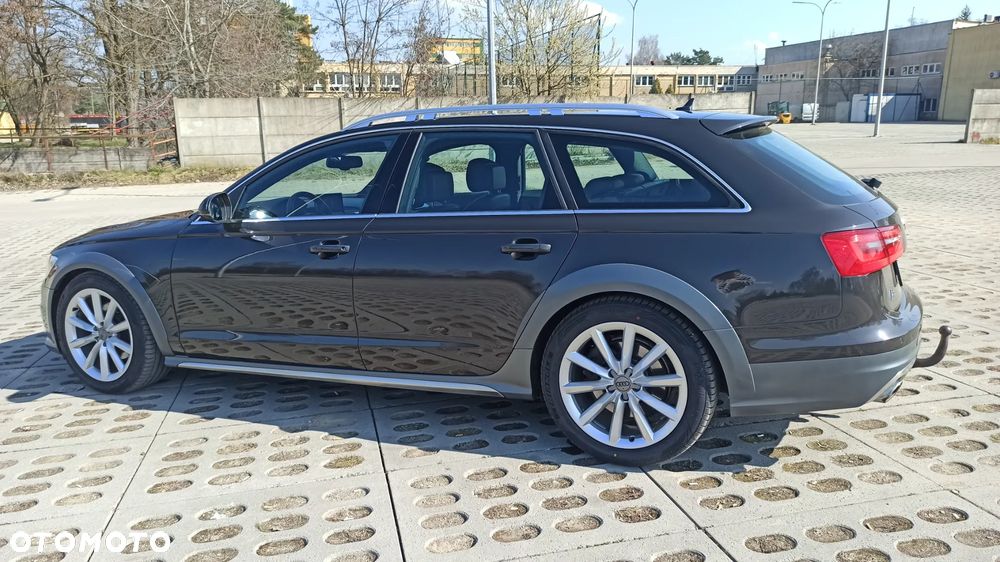 Audi A6 Allroad - 14