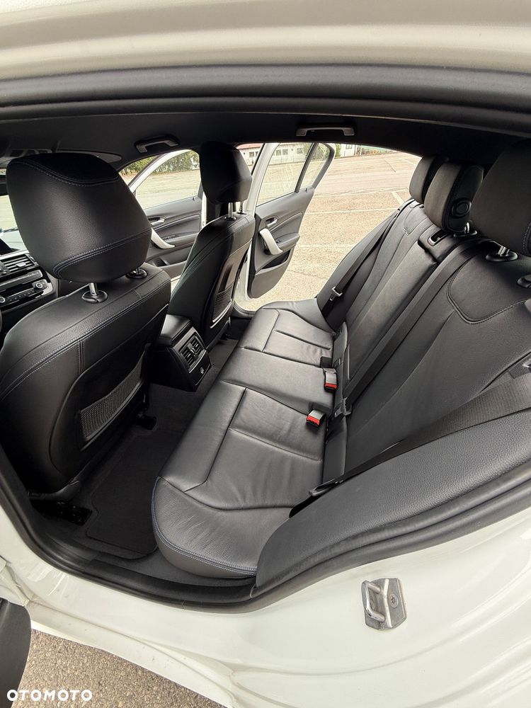 BMW Seria 1 120i M Sport - 16
