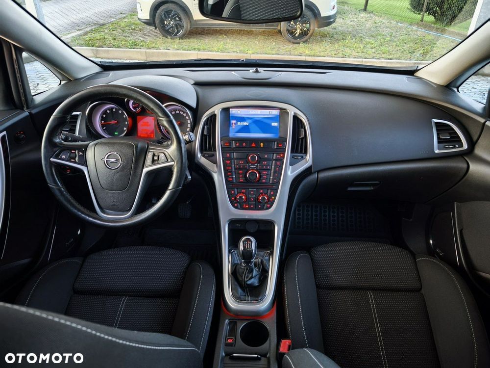 Opel Astra IV 1.6 T Cosmo - 15