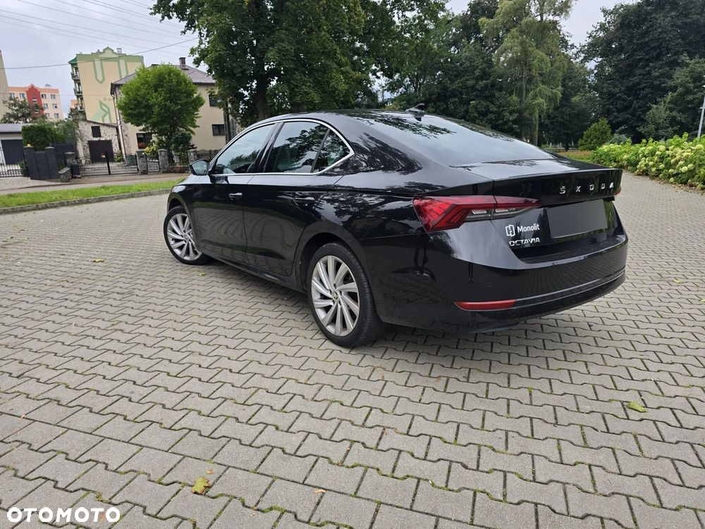 Skoda Octavia 2.0 TDI Style DSG - 6