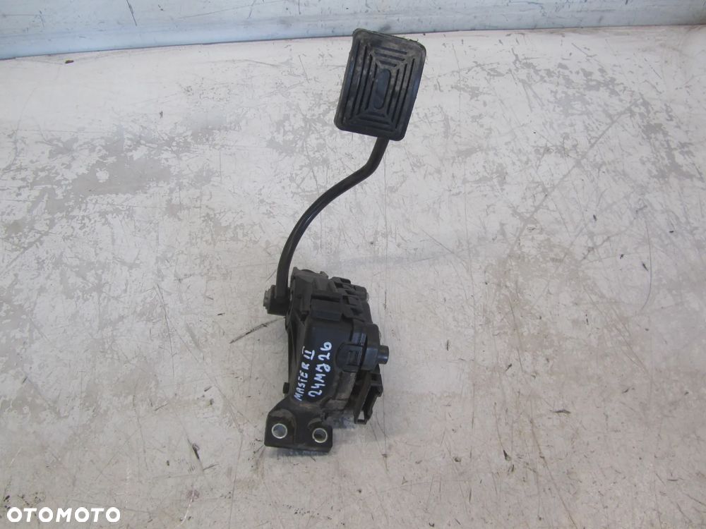 renault master II pedał gazu 8200724063