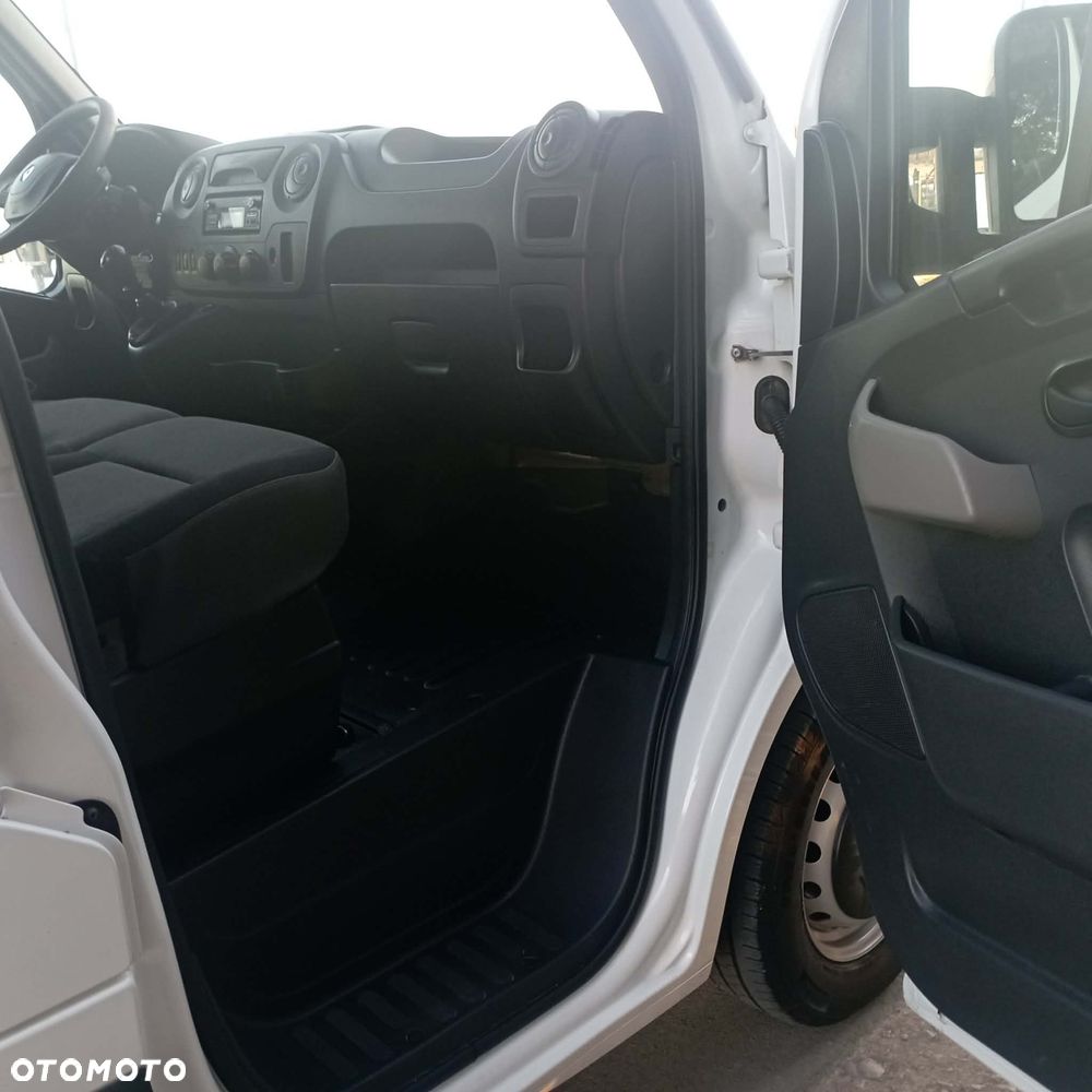 Renault Master - 15