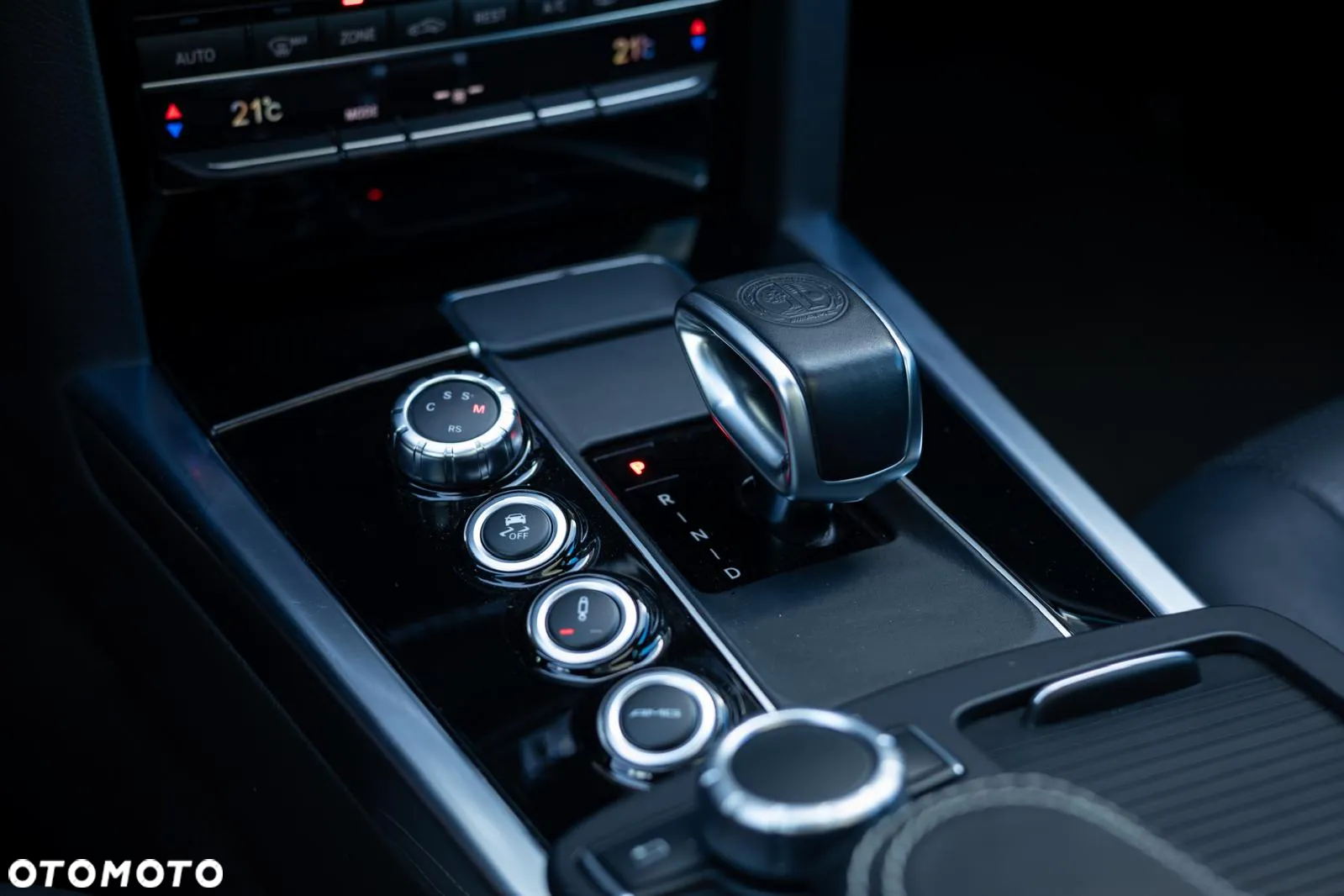 Mercedes-Benz Klasa E 63 AMG S 4Matic AMG Speedshift MCT - 25