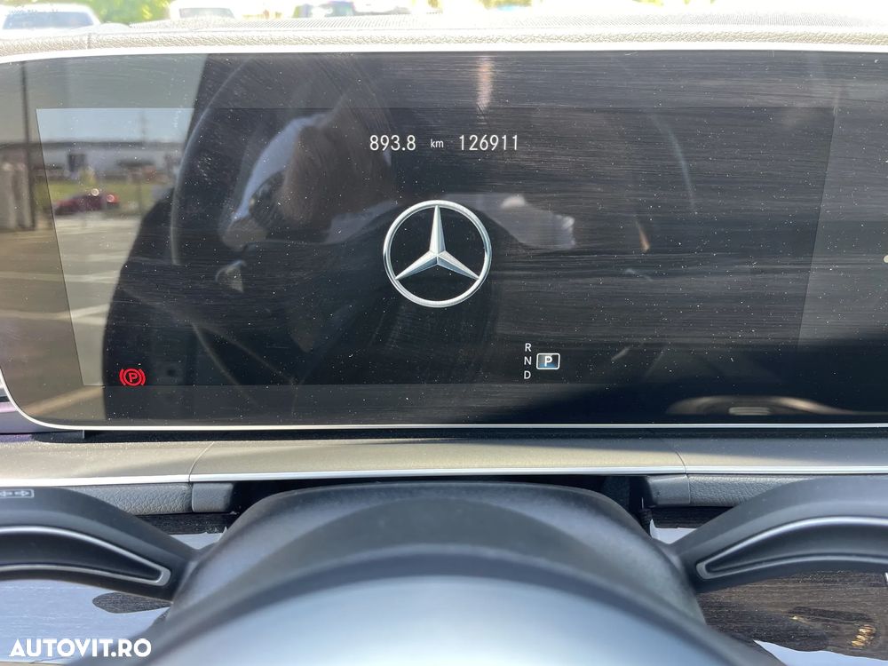 Mercedes-Benz GLS - 12