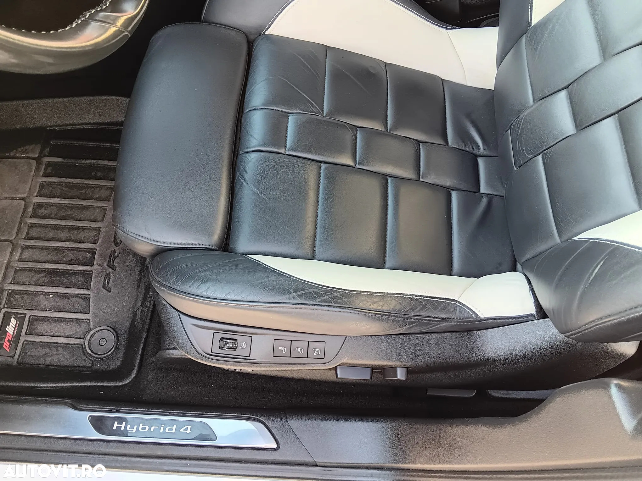 Citroën DS5 Hybrid4 EGS6 SoChic - 14