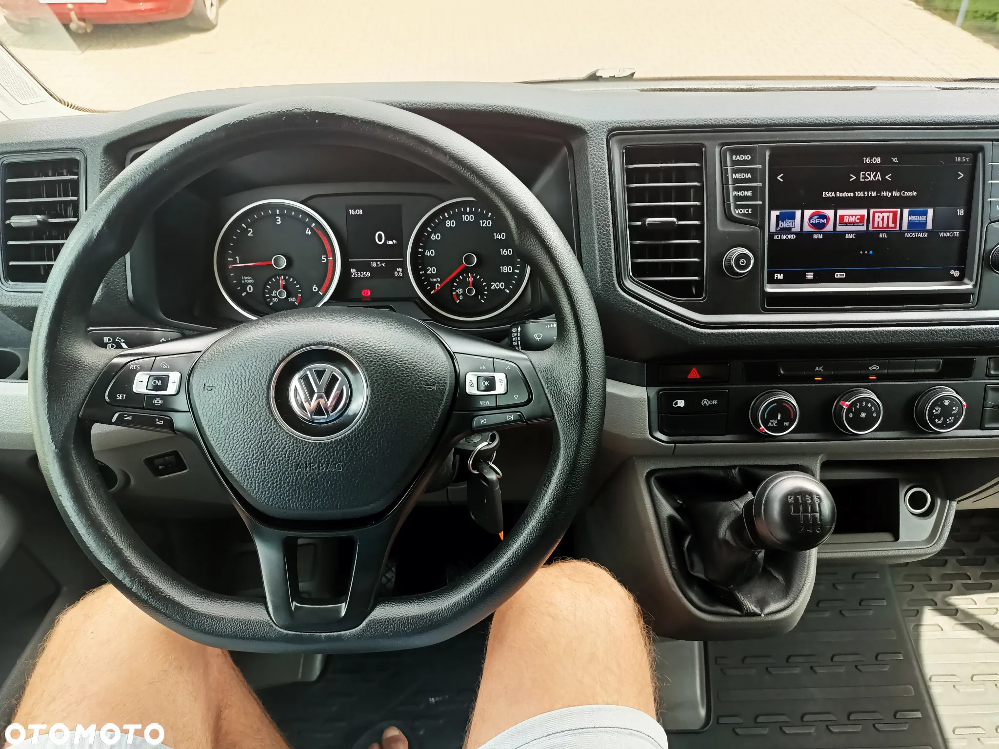 Volkswagen CRAFTER L4H2 MAXI - 26